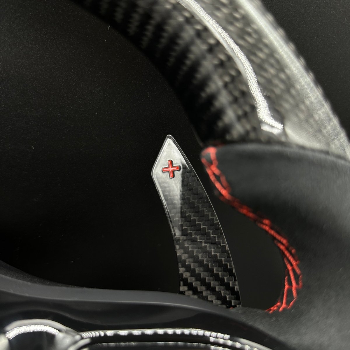 AMG Lenkrad Carbon Alcantara LED Screen inkl. Airbag passend für Mercedes - BlackForest Autos